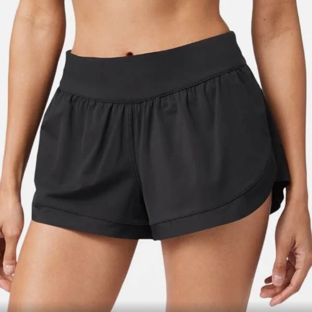 Black Lululemon calm tides running shorts size 4